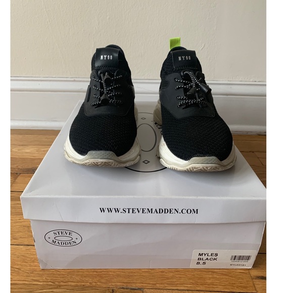 myles black steve madden
